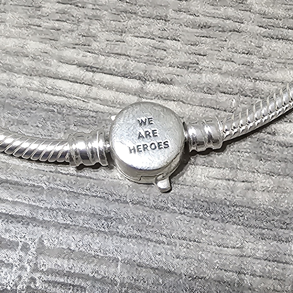 Authentic Pandora Moments Marvel The Avengers Logo Clasp Snake Chain Bracelet - Picture 3 of 6